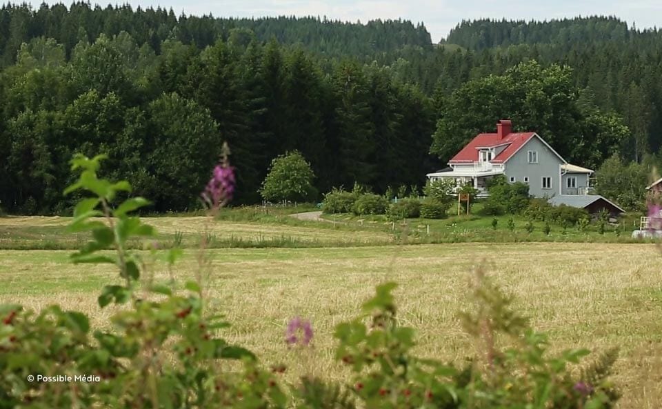 Le film sur Ridgedale Permaculture en Suède nous plonge dans le quotidien de celles et ceux qui font de cette ferme un lieu innovant et régénérateur.