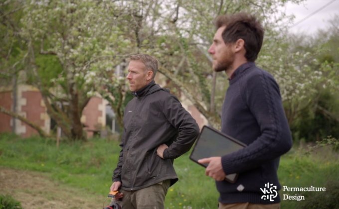 Session de conseil sur place en permaculture.