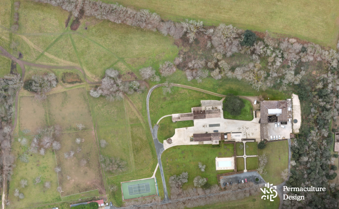 Vue aérienne d'un domaine sur un projet clé en main